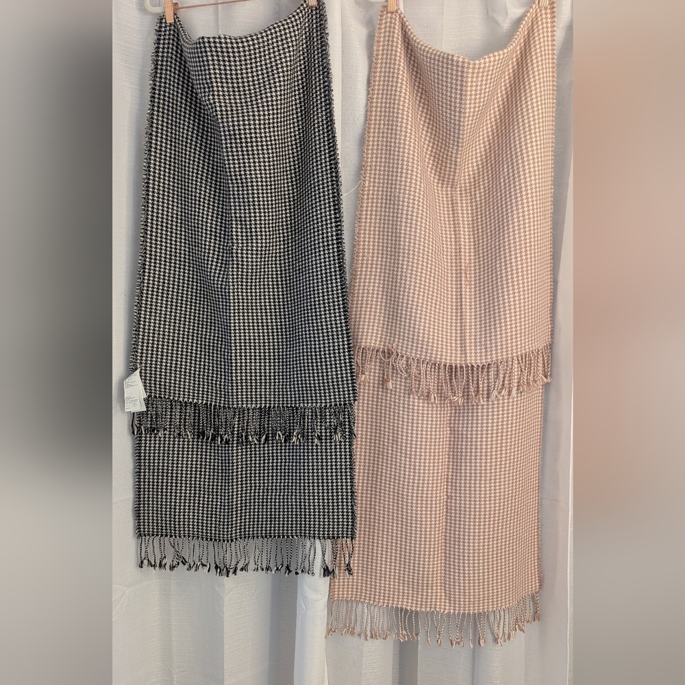 Abercrombie & Fitch Houndstooth Scarf Bundle Black and Beige